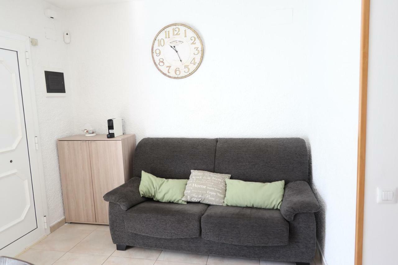 Orlina Apartment Empuriabrava Bagian luar foto