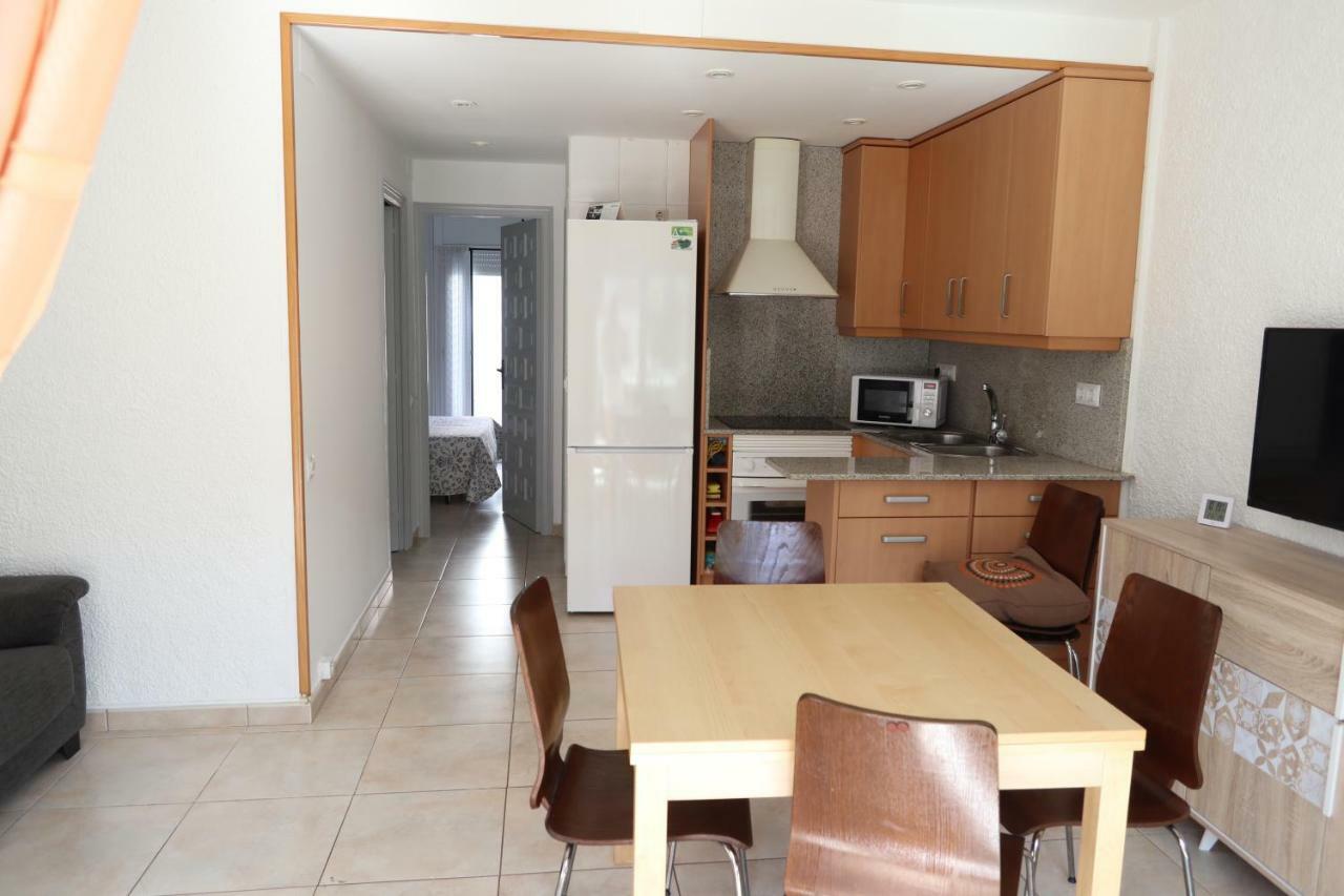 Orlina Apartment Empuriabrava Bagian luar foto