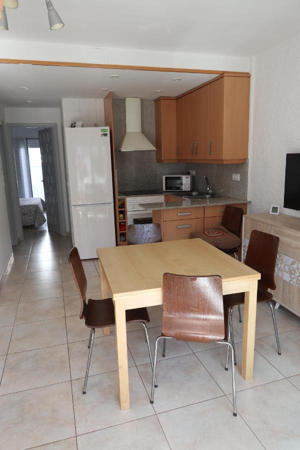 Orlina Apartment Empuriabrava Bagian luar foto